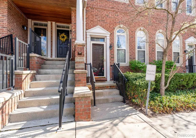 16854-farmington-rd-livonia-mi-48154/hzid_af6755ed
