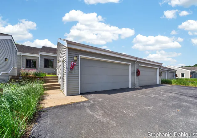 3710-mona-kai-blvd-14-norton-shores-mi-49444/hzid_36782015