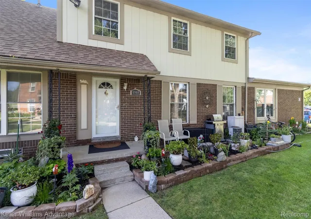 8948-shawn-dr-sterling-heights-mi-48312/hzid_55f25960