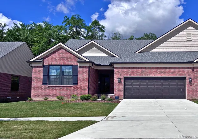55789-oak-pointe-dr-utica-mi-48315/hzid_a4c4b309