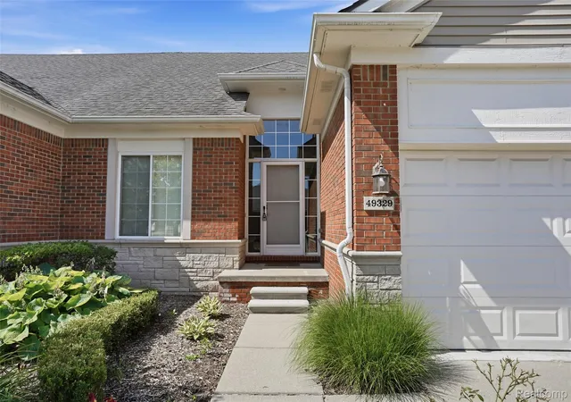 49329-village-pointe-dr-shelby-township-mi-48315/hzid_1bba2c47