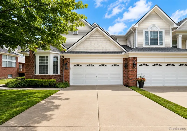41544-oconnor-ln-novi-mi-48377/hzid_4808f0fc