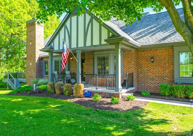156-sandhills-ln-lake-orion-mi-48362/hzid_e7555313