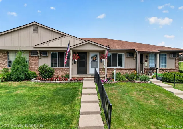 25157-franklin-ter-7-south-lyon-mi-48178/hzid_e1c605bd