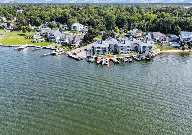 400-lakeview-ct-01a-spring-lake-mi-49456/hzid_3f60e5dc