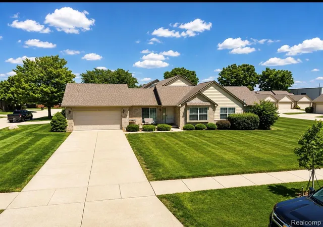 37750-chase-run-dr-24-sterling-heights-mi-48310/hzid_e0b74c65