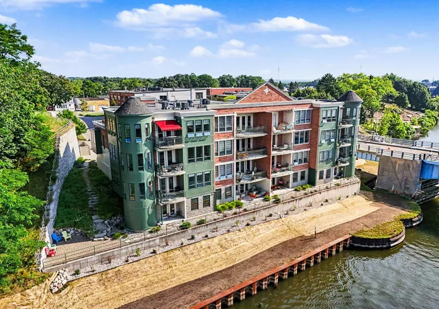 80-washington-st-7-manistee-mi-49660/hzid_fed01da0