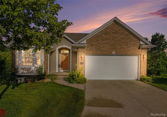 4395-cross-crk-blvd-burton-mi-48509/hzid_5e5cfeed