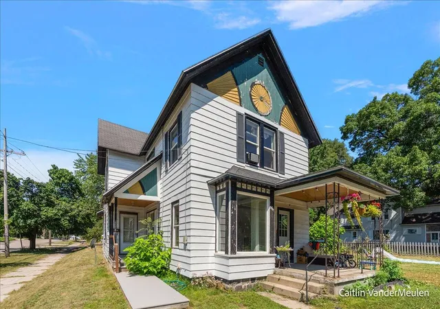 1501-college-ave-ne-grand-rapids-mi-49505/hzid_0026b47b