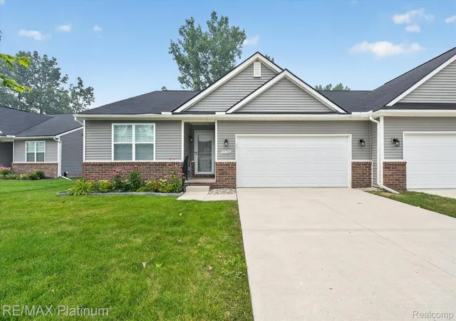 10324-swan-lake-cir-ypsilanti-mi-48197/hzid_b58391f6