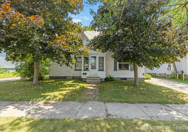 115-e-congress-st-belding-mi-48809/hzid_330b437a