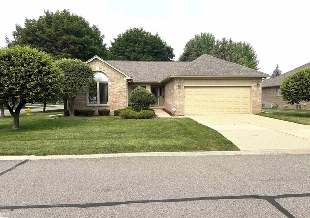 41097-fox-run-ln-clinton-township-mi-48038/hzid_a31f4b8b