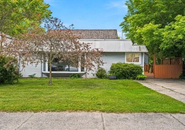 143-s-benzie-blvd-beulah-mi-49617/hzid_4bdc8b14