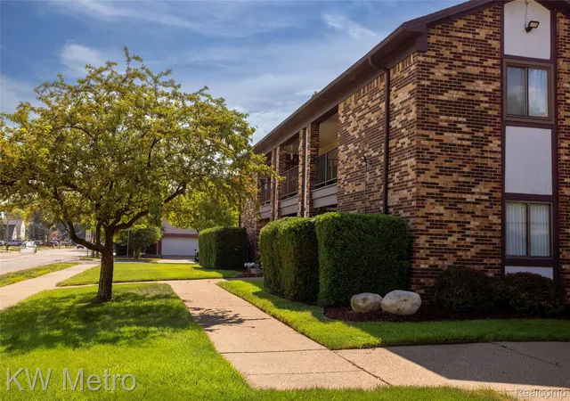 29948-utica-rd-roseville-mi-48066/hzid_07960008