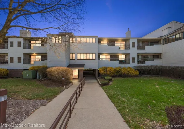 30414-orchard-lake-rd-29-farmington-hills-mi-48334/hzid_bf77c4de