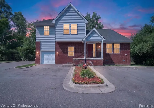 2042-decker-rd-walled-lake-mi-48390/hzid_5ab25885