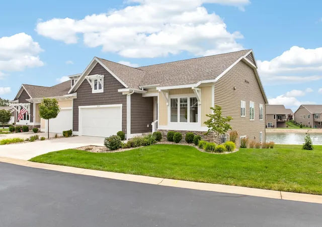 4054-bungalow-path-lincolnchartertownship-berrien-mi-49085/hzid_a647d12a