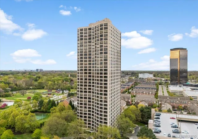 5000-town-ctr-3303-3304-southfield-mi-48075/hzid_a784f2d9