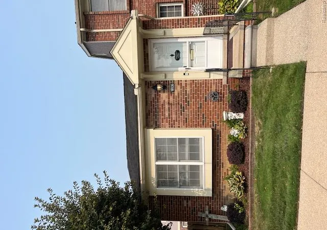 19936-n-great-oaks-circle-j-clintonchartertownship-macomb-mi-48036/hzid_7ec679f0