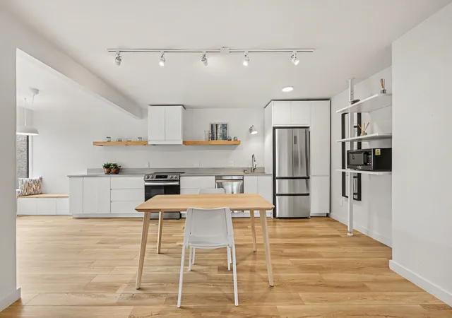 2104-pauline-blvd-205-ann-arbor-mi-48103/hzid_5661cefc