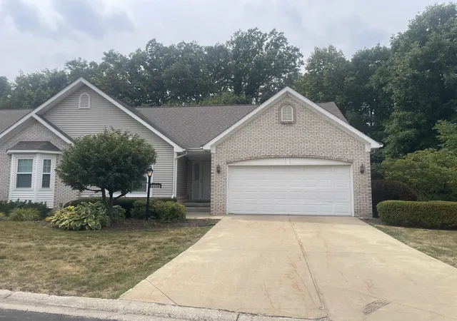 5126-sandalwood-cir-grand-blanc-mi-48439/hzid_7c4379f0