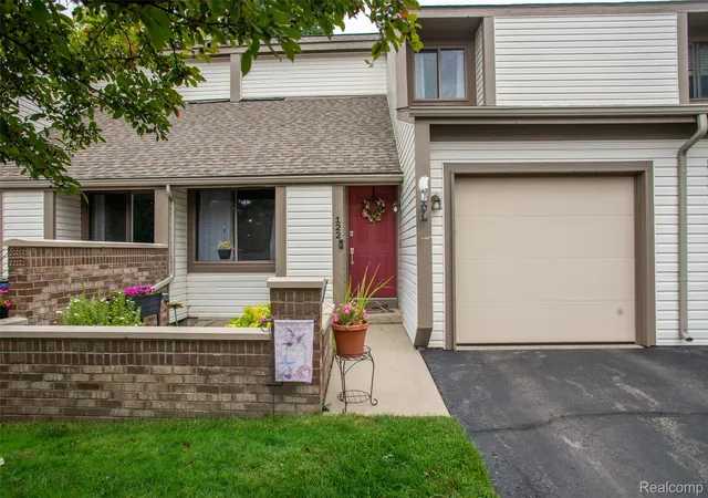 122-conda-ln-oxford-mi-48371/hzid_46c144d9