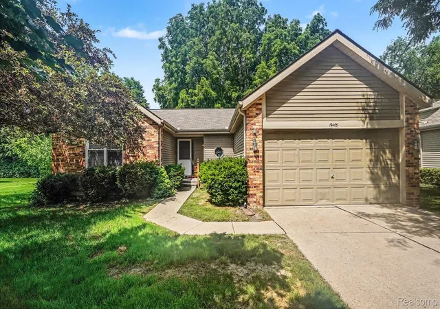 19405-cardene-way-northville-mi-48167/hzid_bc542ae2