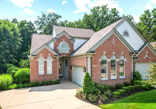 16529-cottonwood-ct-northville-mi-48168/hzid_9241d3db