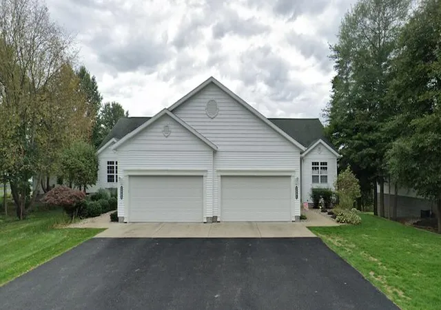 2681-shadow-pine-dr-30-fruitport-mi-49415/hzid_e645fc4b