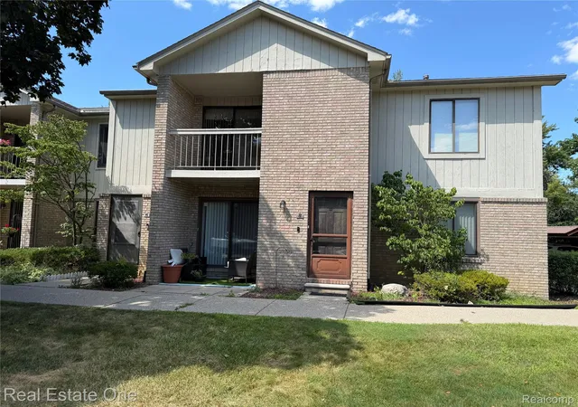 34790-w-8-mile-rd-8-farmington-mi-48335/hzid_e95ccef3