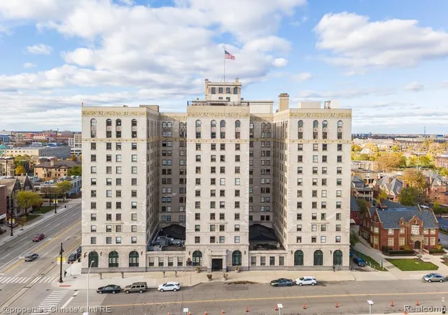 15-e-kirby-st-1107-detroitcity-wayne-mi-48202/hzid_dd7572d2