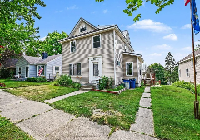 430-e-bremer-st-cadillac-mi-49601/hzid_f0ec2c59