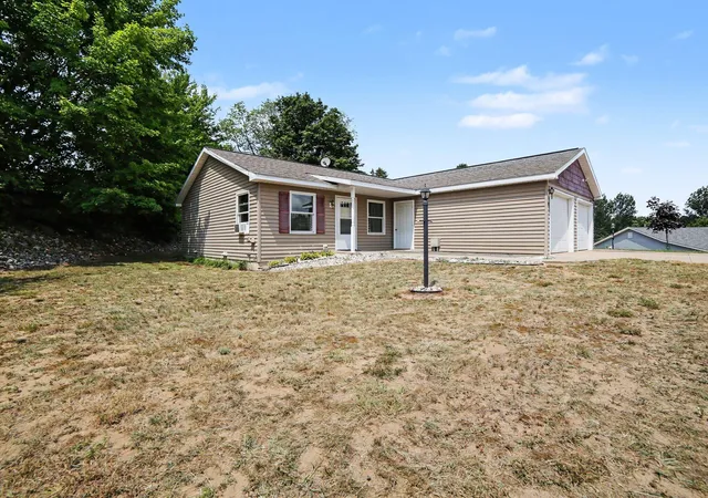 218-devonwood-dr-shelby-mi-49455/hzid_820360e4