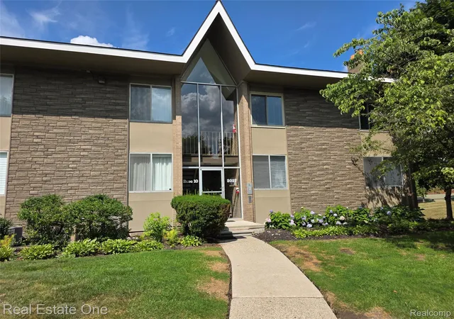 2027-klingensmith-rd-70-bloomfield-hills-mi-48302/hzid_4908cd43