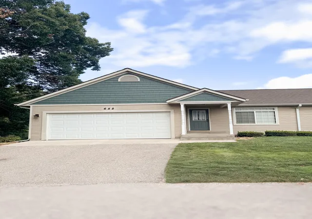 652-oriole-ct-10-middleville-mi-49333/hzid_01667483