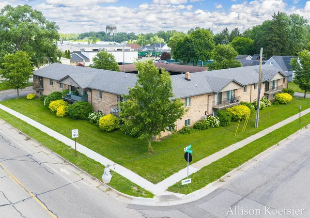 1720-porter-st-sw-wyoming-mi-49519/hzid_8d2c7a7f