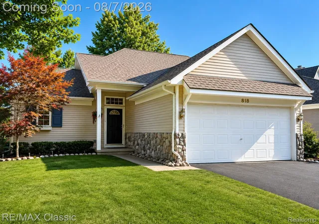 818-yorick-path-11-wixom-mi-48393/hzid_feafeeee
