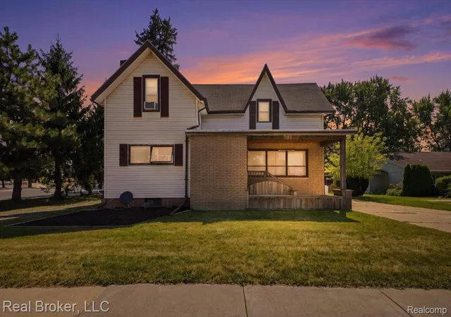 8721-n-2nd-street-brighton-mi-48116/hzid_0936615f