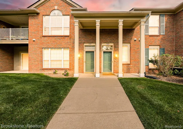 13203-chesapeake-cir-146-commercechartertownship-oakland-mi-48390/hzid_77d33837