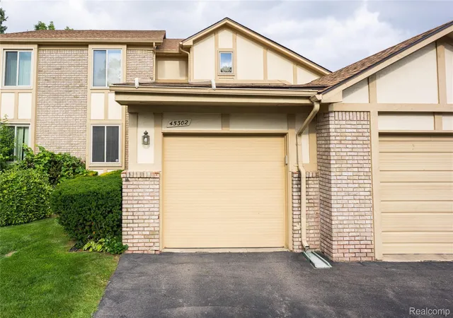 45302-manor-dr-shelby-township-mi-48317/hzid_70a668bf