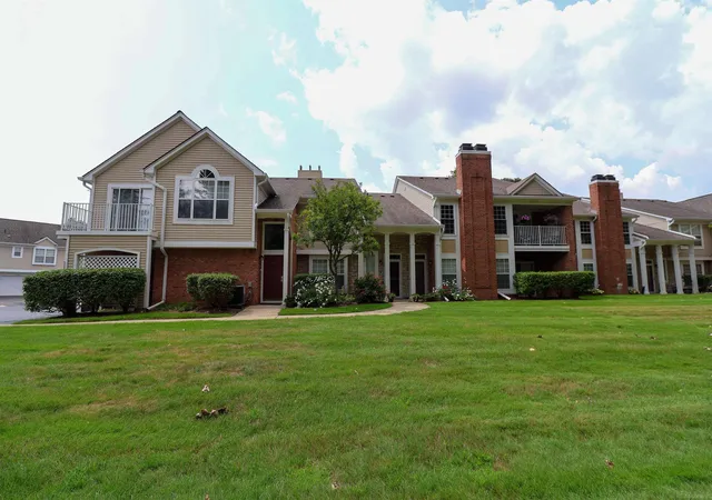 56222-troon-n-dr-shelby-township-mi-48316/hzid_16081ce4