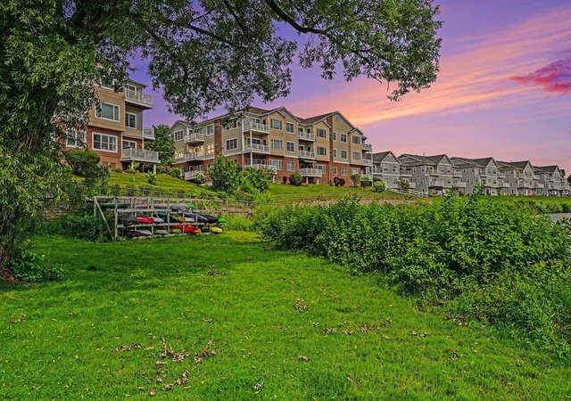 1011-lake-ridge-dr-traverse-city-mi-49684/hzid_073ba5d7