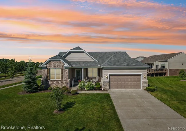 9350-pebble-beach-ln-grandblancchartertownship-genesee-mi-48439/hzid_204ec713