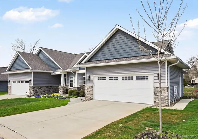 13332-julie-anne-ct-fenton-mi-48430/hzid_43386924