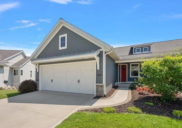 570-riverbank-cir-zeeland-mi-49464/hzid_307b7210