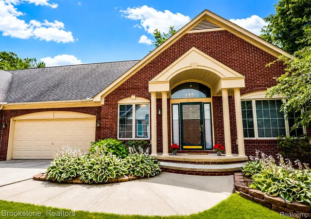 16400-ventura-cir-clinton-township-mi-48038/hzid_6edc209c