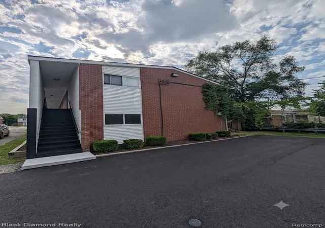 16217-greenfield-rd-detroit-mi-48235/hzid_dbe085c3