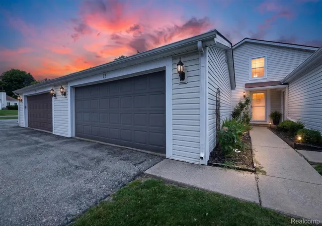75-oxford-oaks-dr-75-oxfordchartertownship-oakland-mi-48371/hzid_b4ba81b2