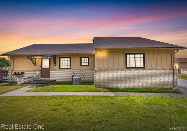 13936-harrington-dr-warren-mi-48088/hzid_de79fc10
