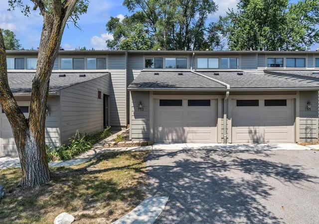 753-peninsula-ct-305-annarborcity-washtenaw-mi-48105/hzid_519d4328
